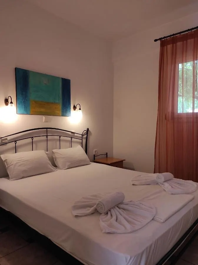 Chrouso Apartments 帕利乌里翁 公寓式酒店